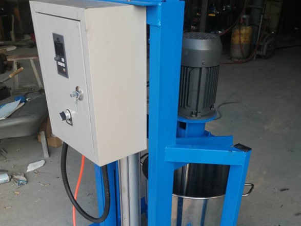 實(shí)驗(yàn)室分散機(jī)